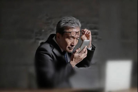 美麗島多焦鏡:十六年的堅守，只為老花眼打磨一副多焦鏡